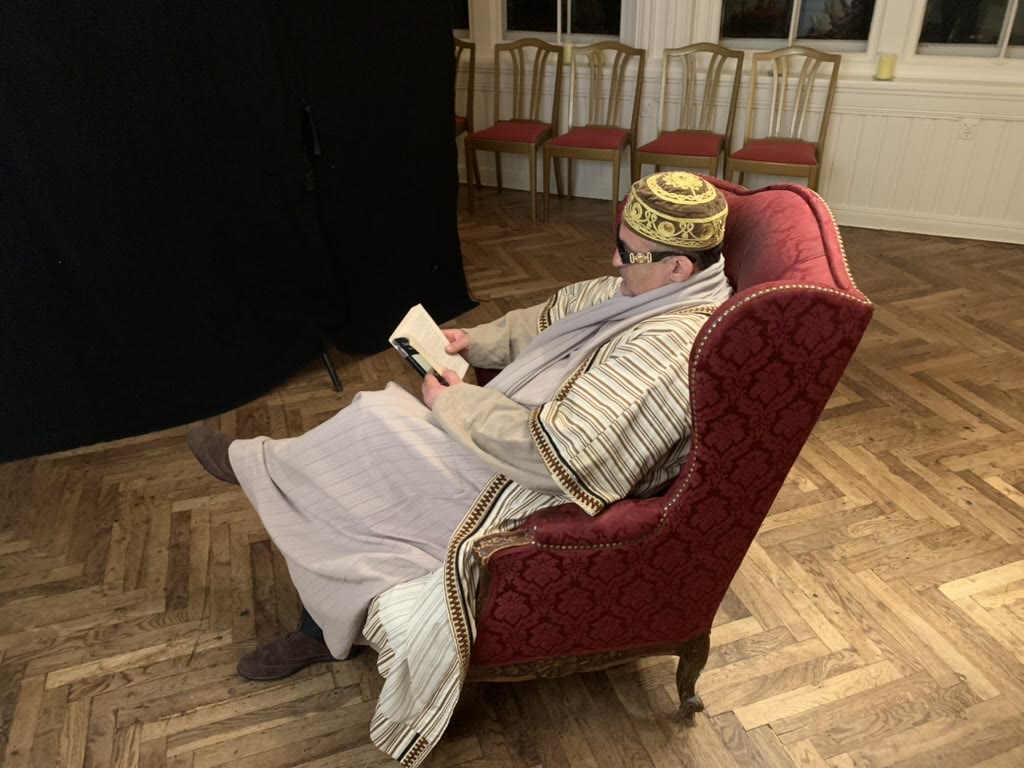 Aria Farjadi som Muammar Gaddafi